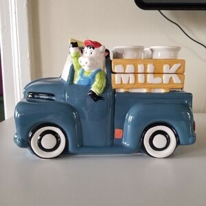 Vintage | Ceramic "Cow Delivering Milk" Cookie Jar
